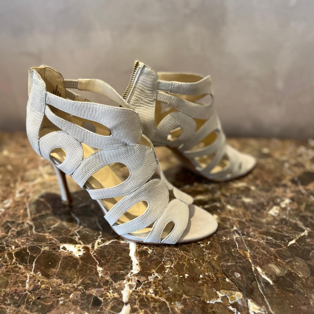 Nine West Cream Strappy Heels Elegant Design